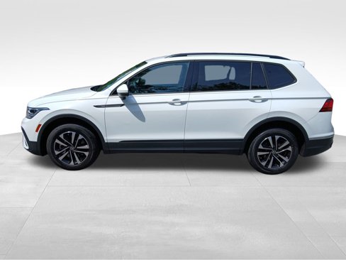 Used 2023 Volkswagen Tiguan S image 2
