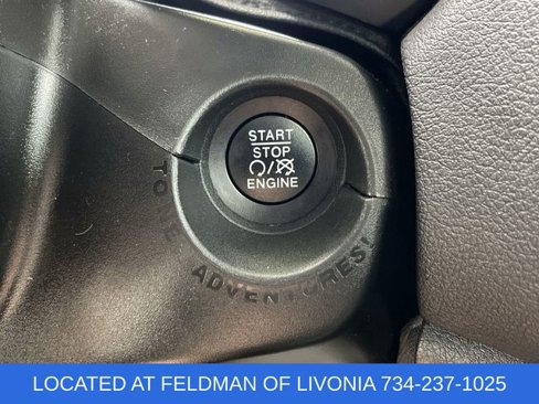 Used 2019 Jeep Renegade Latitude w/ Cold Weather Group image 16