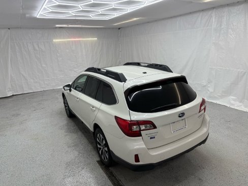 Used 2015 Subaru Outback 2.5i Limited image 39