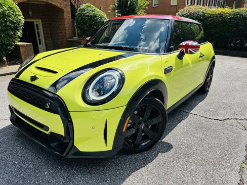 Used 2023 MINI Cooper S image 1
