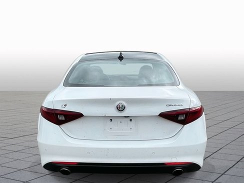 Used 2019 Alfa Romeo Giulia Ti w/ Quick Order Package 22X Lusso image 6