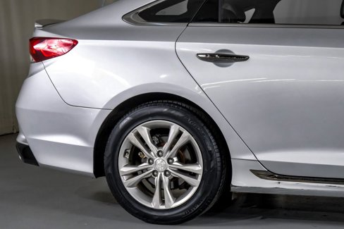 Used 2018 Hyundai Sonata Sport image 6