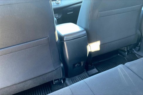 Used 2017 Toyota RAV4 XLE image 33
