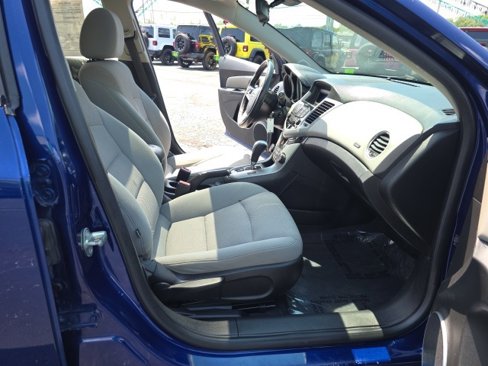 Used 2012 Chevrolet Cruze LT w/ All-Star Edition image 31