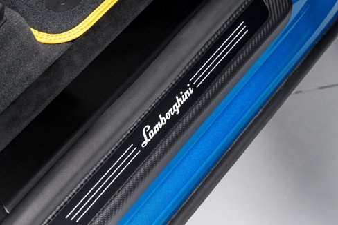 Used 2024 Lamborghini Urus Performante image 45