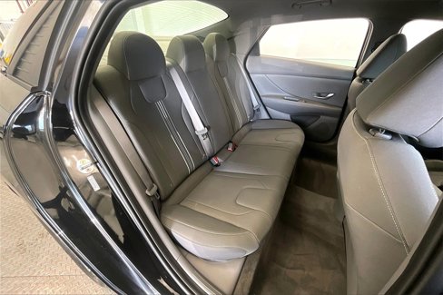 Used 2023 Hyundai Elantra SEL w/ Cargo Package image 26