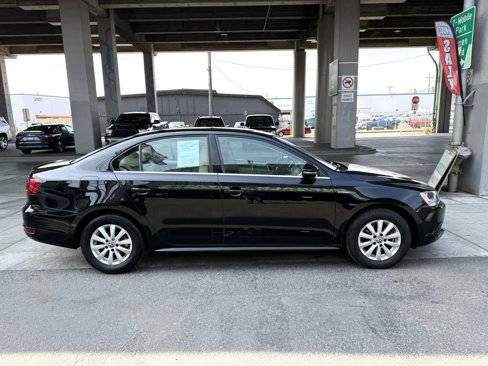 Used 2013 Volkswagen Jetta SE image 4