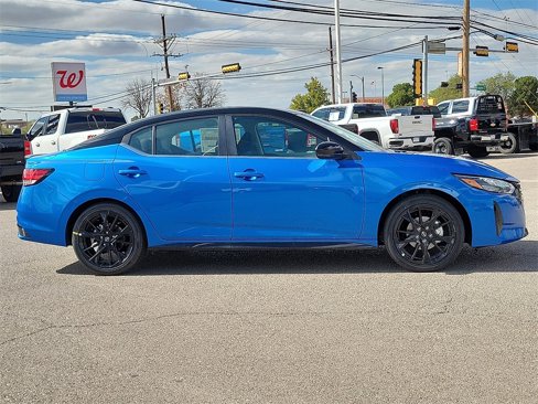 New 2025 Nissan Sentra SR w/ Midnight Edition image 12