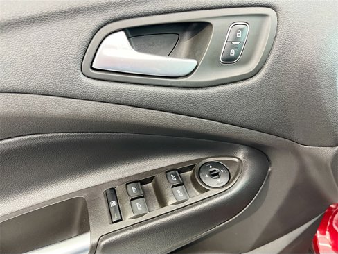 Used 2018 Ford Escape SEL image 18
