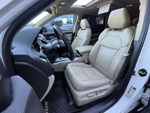 Used 2016 Acura MDX SH-AWD w/ Tech & Entertainment image 4