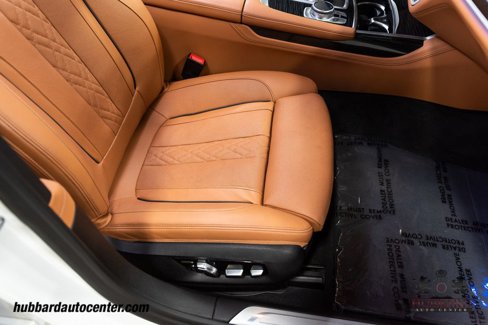 Used 2022 BMW 750i xDrive w/ M Sport Package image 27
