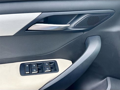 New 2025 VinFast VF 8 Plus image 17
