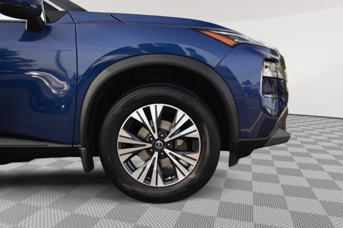 Used 2021 Nissan Rogue SV image 25