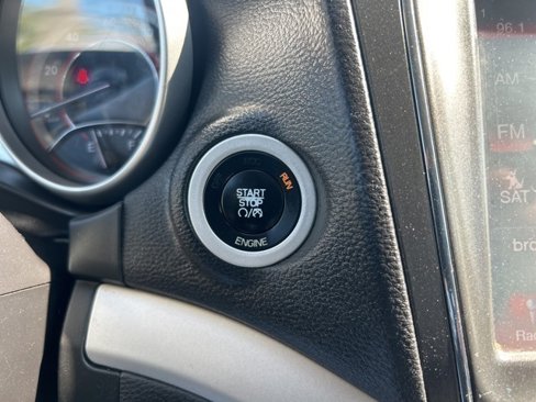 Used 2014 Dodge Journey Limited w/ Driver Convenience Group image 17