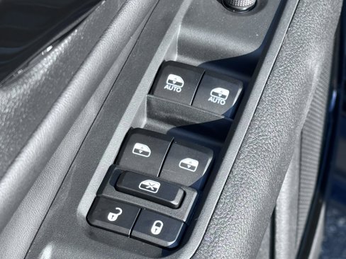 New 2026 Jeep Compass Latitude image 12