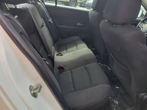 Used 2014 Chevrolet Cruze LT image 11