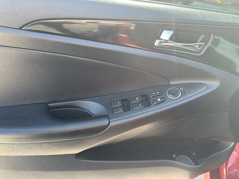 Used 2014 Hyundai Sonata SE w/ Premium Package 03 image 13