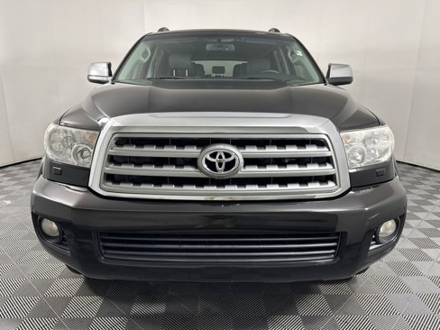 Used 2016 Toyota Sequoia Limited image 2