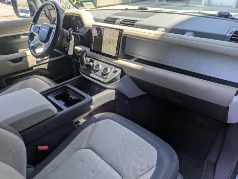 Used 2022 Land Rover Defender 110 X-Dynamic SE image 28