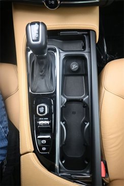 Used 2019 Volvo S90 T6 Momentum image 11