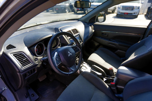 Used 2014 Mitsubishi Outlander Sport ES image 4