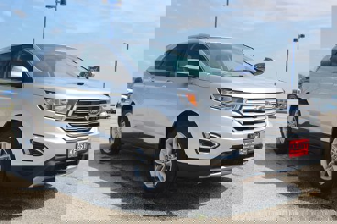 Used 2016 Ford Edge SEL w/ Equipment Group 201A image 3