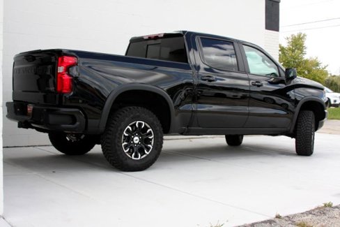 Used 2025 Chevrolet Silverado 1500 ZR2 w/ Technology Package image 8