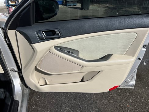 Used 2015 Kia Optima LX image 17