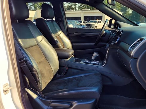 Used 2021 Jeep Grand Cherokee Laredo X image 15