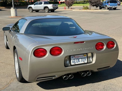 Used 1999 Chevrolet Corvette Coupe w/ Memory Pkg image 3