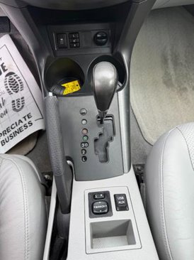 Used 2012 Toyota RAV4 Limited image 18