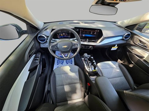 New 2025 Chevrolet Trax LT w/ Driver Confidence Package image 14