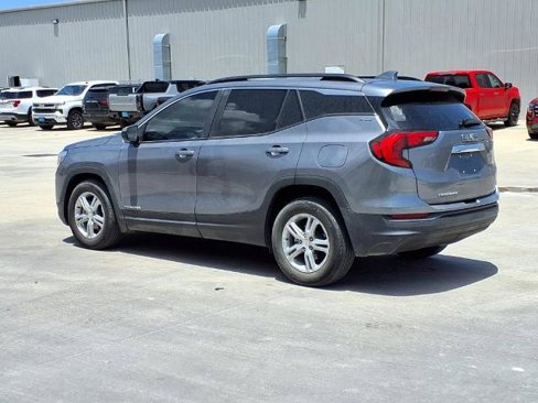 Certified 2021 GMC Terrain SLE w/ Driver Convenience Package image 5