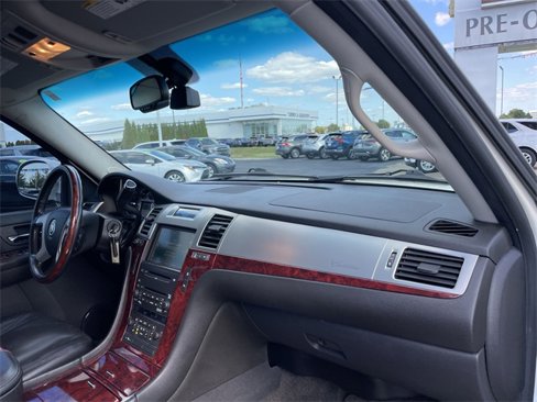 Used 2009 Cadillac Escalade AWD image 20