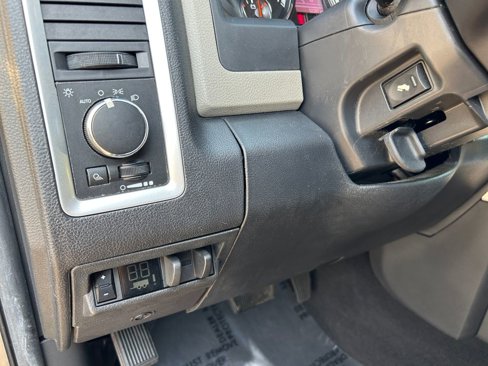 Used 2011 RAM 1500 Classic SLT w/ Protection Group image 21