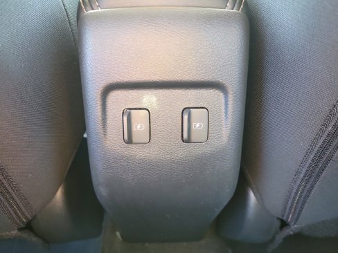 Certified 2024 Nissan Kicks SV image 14