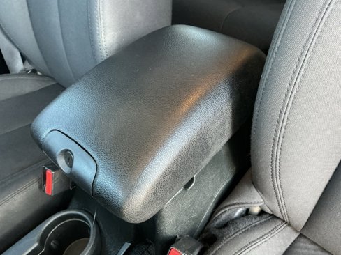 Used 2018 Jeep Wrangler Unlimited Sport S image 59