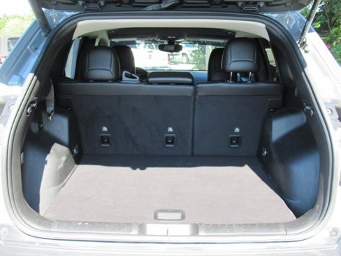 Used 2022 Jeep Cherokee Trailhawk w/ Premium Leather Package image 31