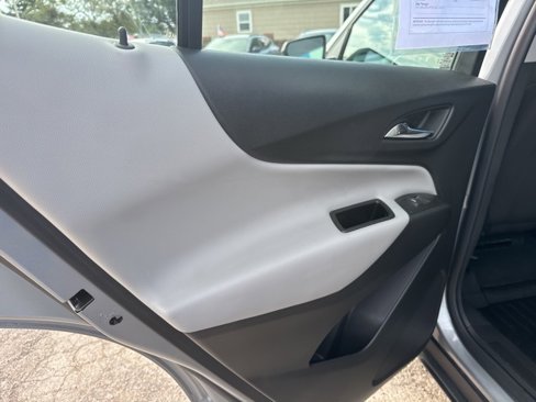 Used 2024 Chevrolet Equinox LS image 12