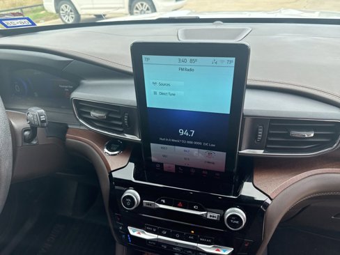 Used 2022 Ford Explorer King Ranch image 14