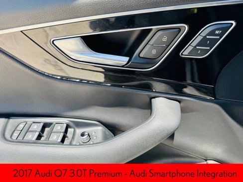 Used 2017 Audi Q7 3.0T Premium image 9