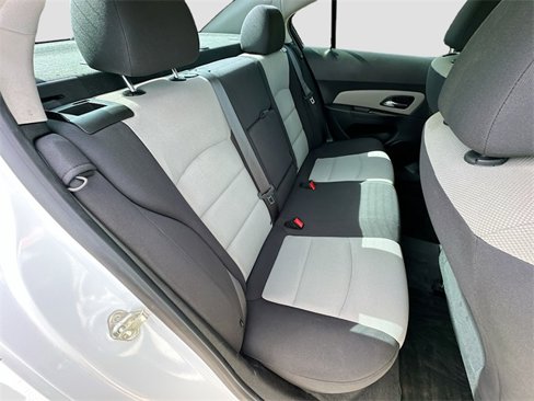 Used 2014 Chevrolet Cruze LS image 22