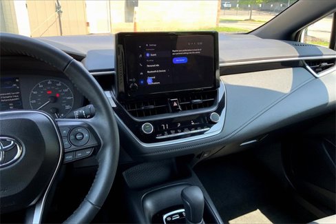 Used 2024 Toyota Corolla SE image 6