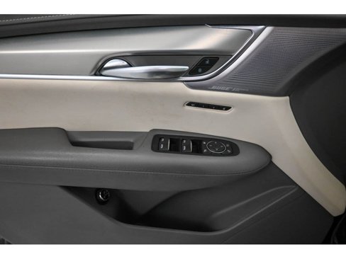 Used 2022 Cadillac XT5 Premium Luxury w/ Technology Package image 28