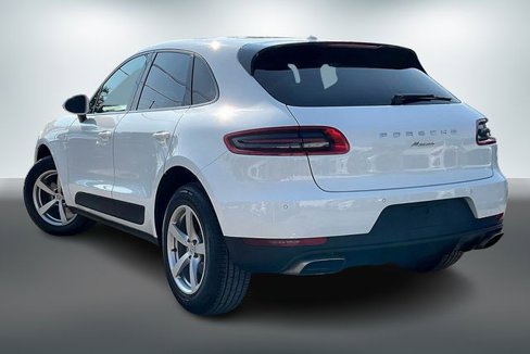 Used 2018 Porsche Macan image 12