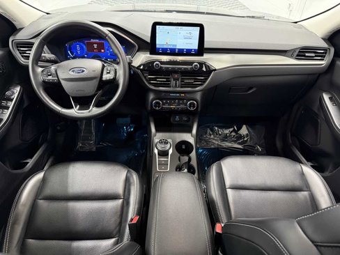 Used 2022 Ford Escape Titanium image 12