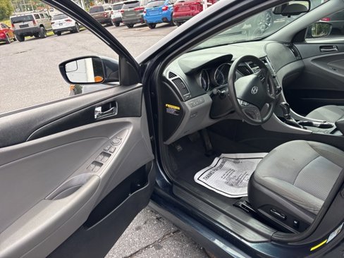 Used 2014 Hyundai Sonata GLS w/ Popular Equipment Group 2 image 11