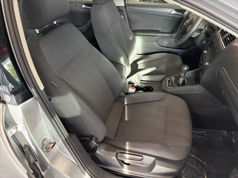 Used 2013 Volkswagen Jetta S image 34