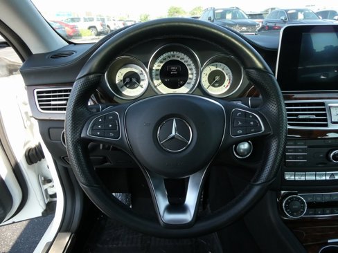 Used 2015 Mercedes-Benz CLS 550 4MATIC image 4
