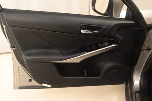Used 2016 Lexus IS 300 AWD image 35
